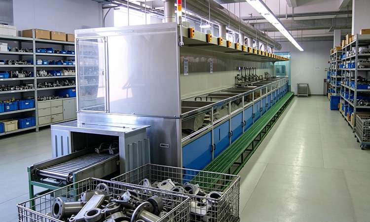 一臺超聲清洗設備，如何一站式處理鏡片、導光板、鍍膜基板全品類玻璃件？