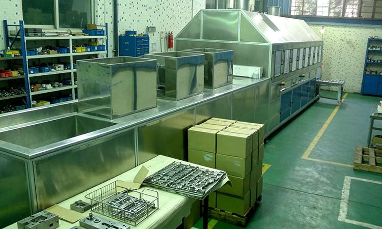 首頁9 五金電鍍前處理不用酸洗?超聲波清洗機溫和除污不傷基材_潔泰超聲